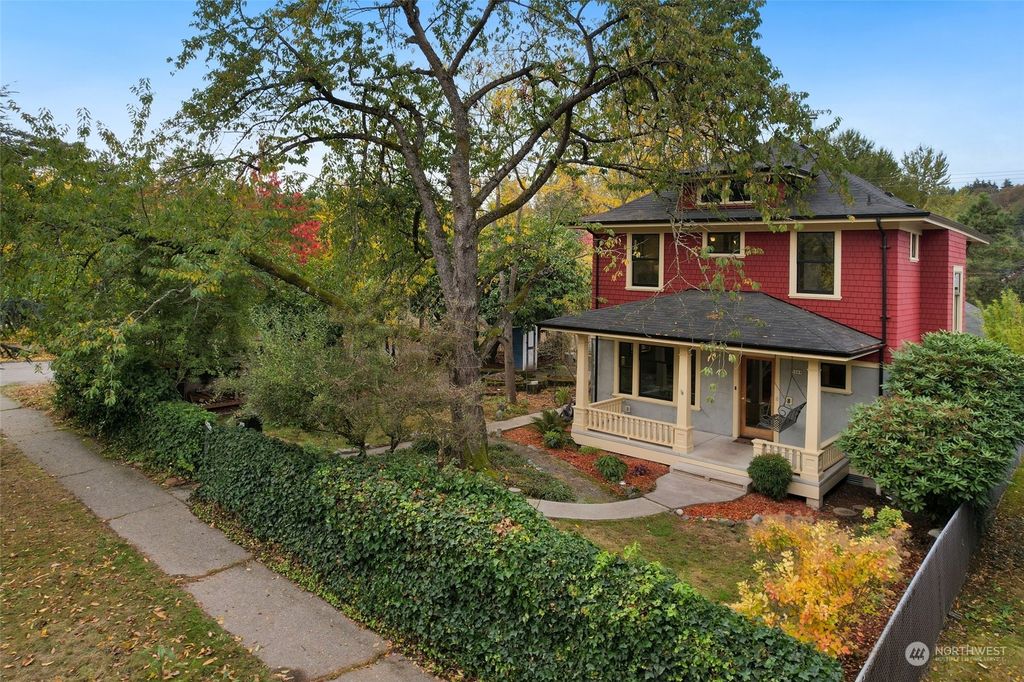 Photo of 5069 25th Avenue SW, Seattle, WA 98106 (MLS # 2013335)