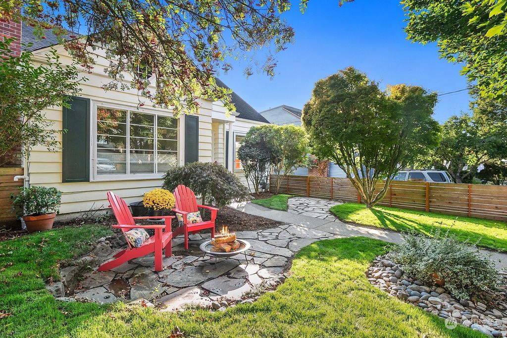 Photo of 3031 NW 72nd Street, Seattle, WA 98117 (MLS # 2007878)