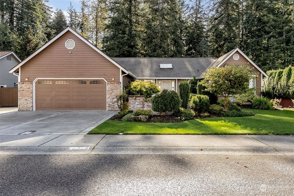 Photo of 14933 SE 184th Street, Renton, WA 98058 (MLS # 2301736)