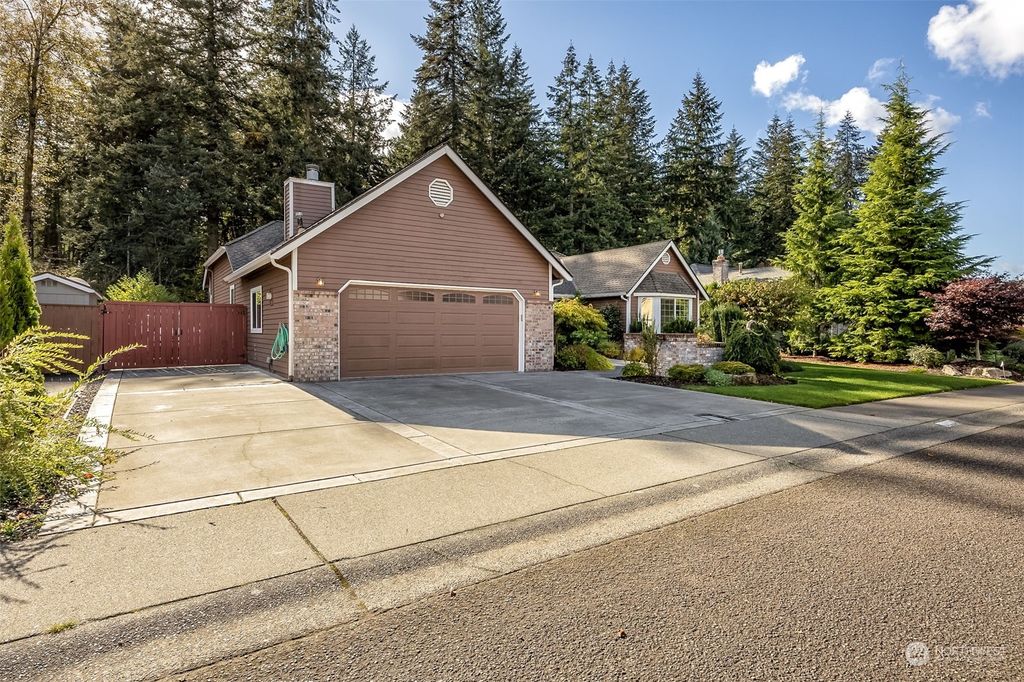 Photo of 14933 SE 184th Street, Renton, WA 98058 (MLS # 2301736)
