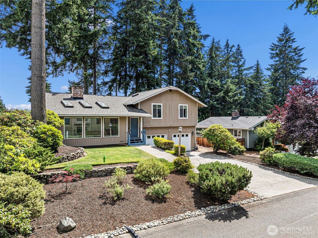 Photo of 5916 51st Street Ct W, University Place, WA 98467 (MLS # 2540779)