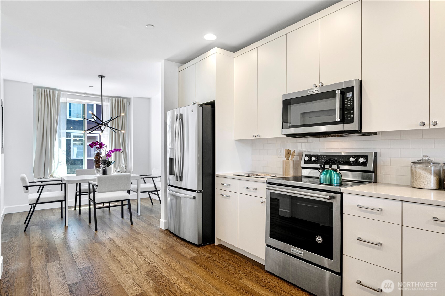 16030 Meadow Road B3