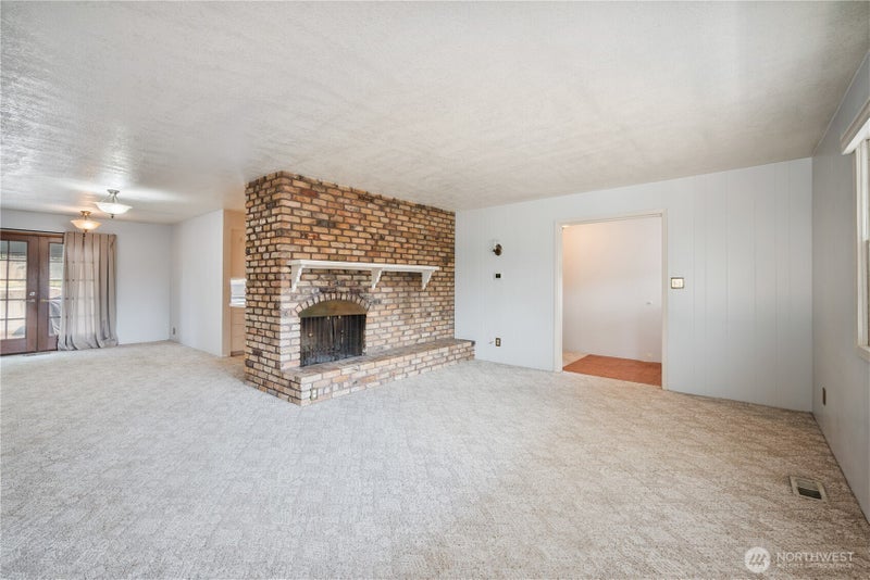 1207 Spruce Street