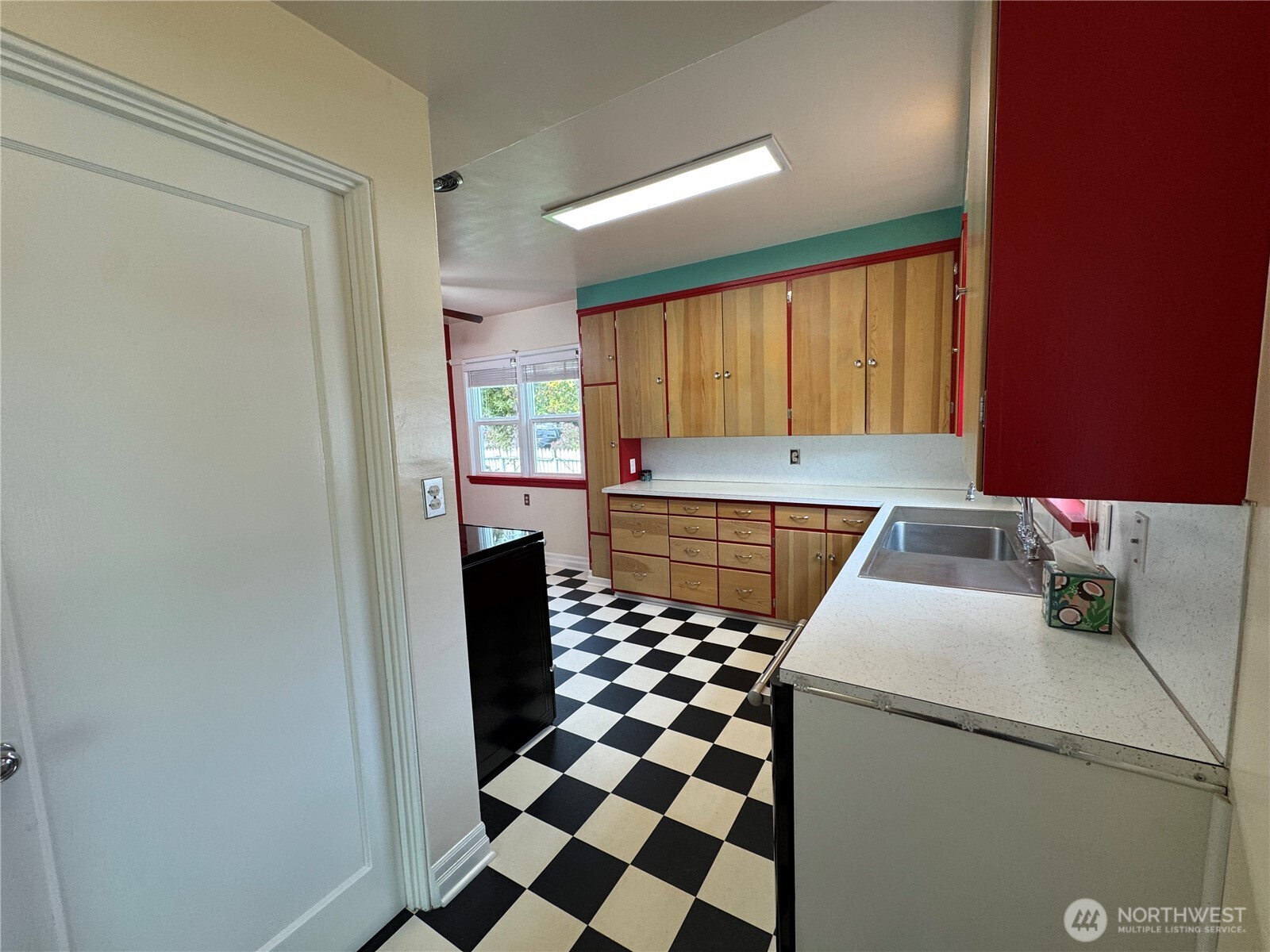 Omak, Washington 98841, United States, 3 Bedrooms Bedrooms, ,2 BathroomsBathrooms,Residential,Active,228593