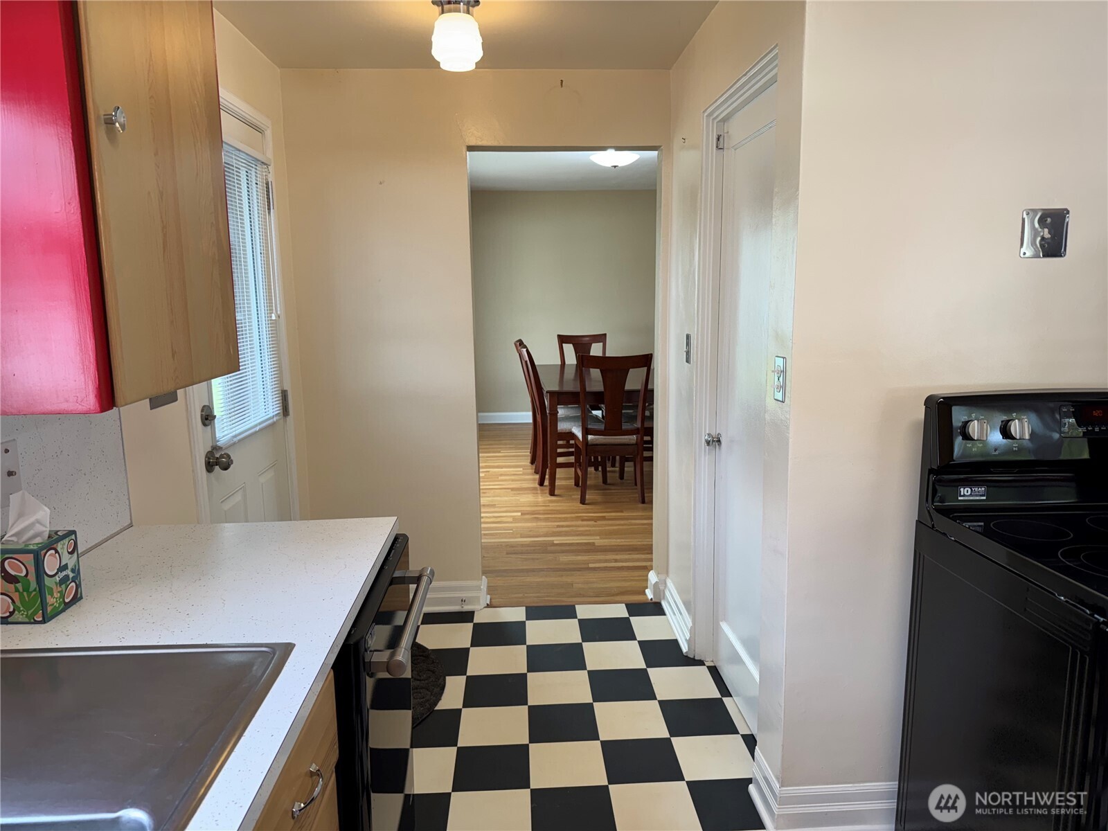 Omak, Washington 98841, United States, 3 Bedrooms Bedrooms, ,2 BathroomsBathrooms,Residential,Active,228593