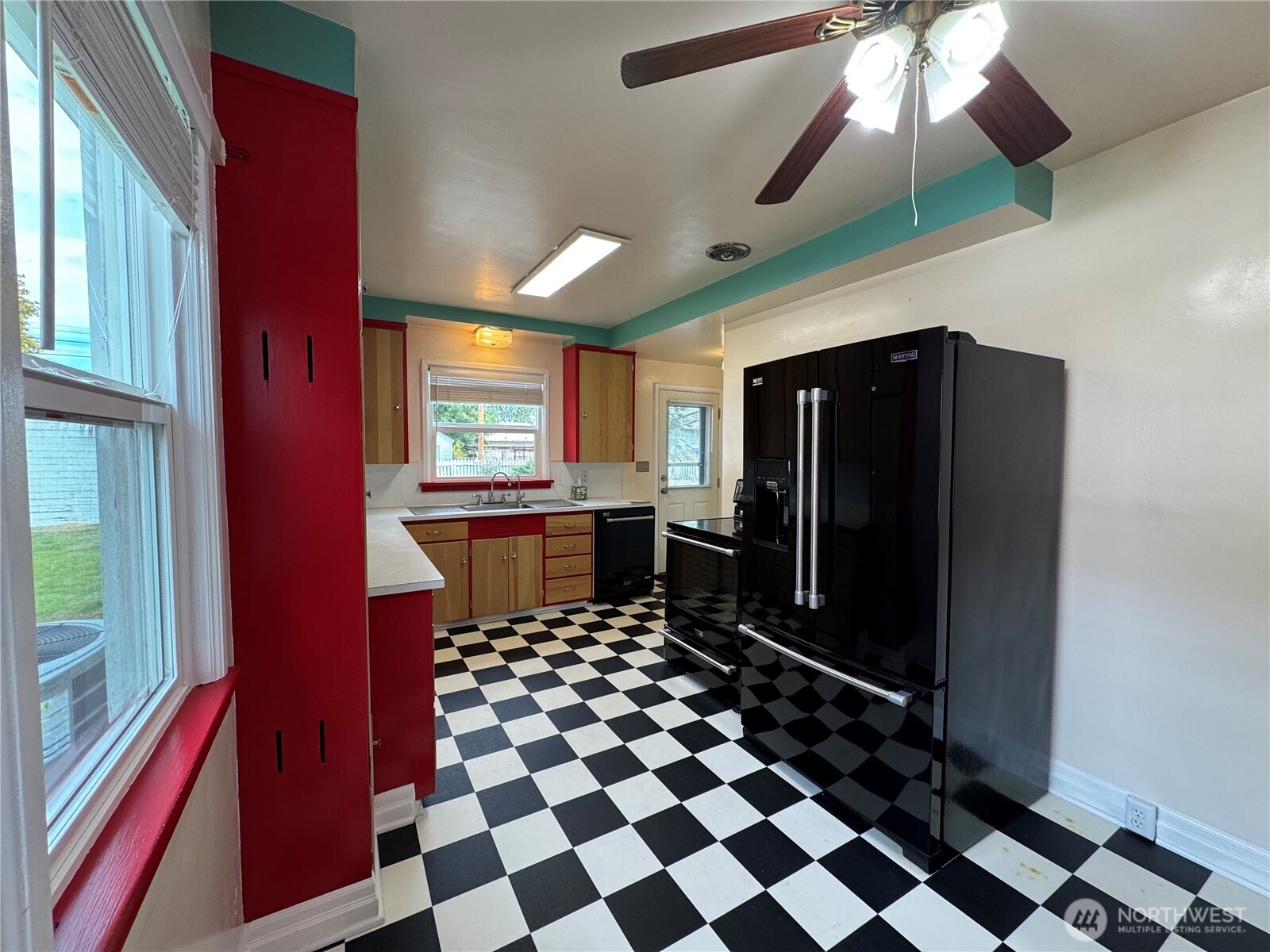 Omak, Washington 98841, United States, 3 Bedrooms Bedrooms, ,2 BathroomsBathrooms,Residential,Active,228593