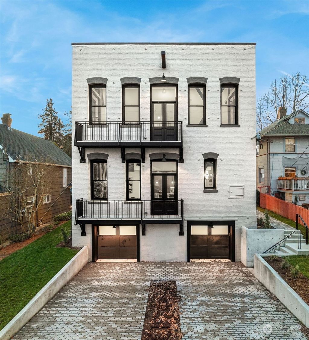Photo of 1610 4th Avenue W, Seattle, WA 98119 (MLS # 2311724)