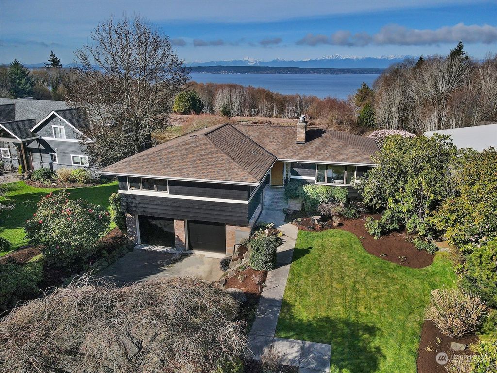 Photo of 23826 115th Place W, Woodway, WA 98020 (MLS # 2210137)