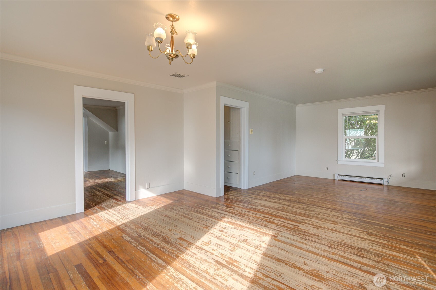 316 W Kennaston Avenue
