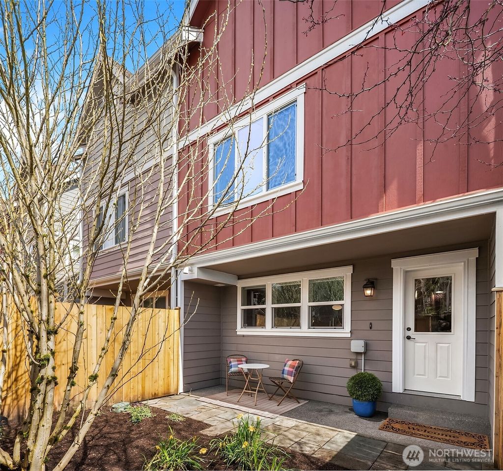 Photo of 3615 Albion Place N #B, Seattle, WA 98103 (MLS # 2503847)