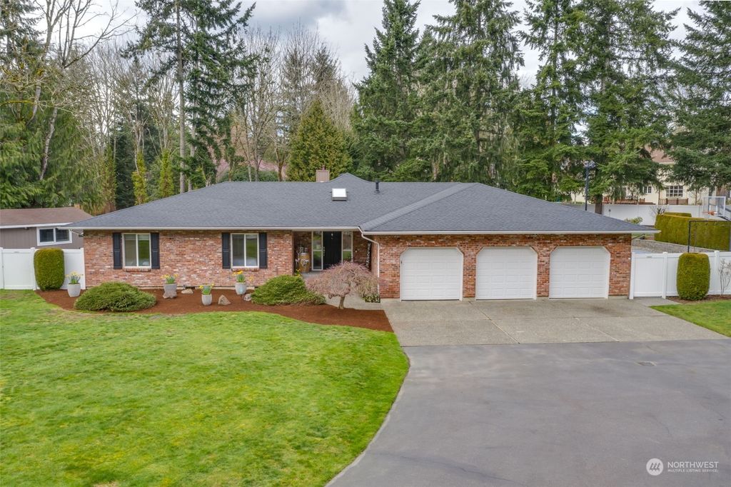 Photo of 17790 NE 134th Place, Redmond, WA 98052 (MLS # 2196587)