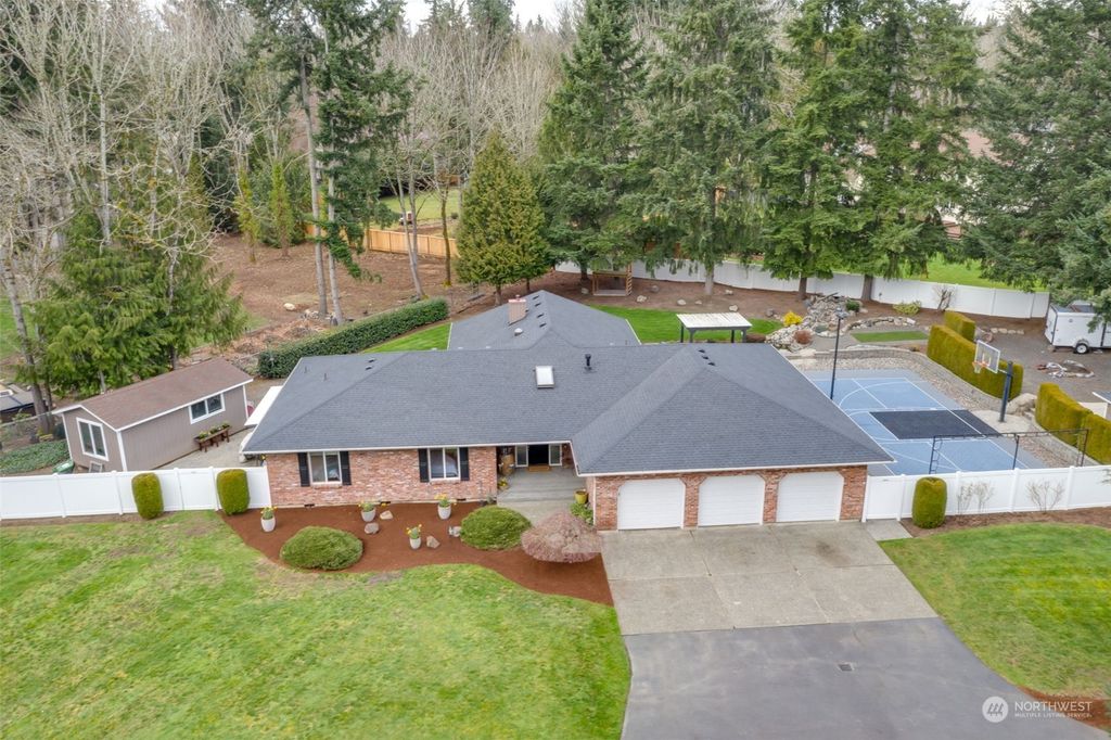 Photo of 17790 NE 134th Place, Redmond, WA 98052 (MLS # 2196587)