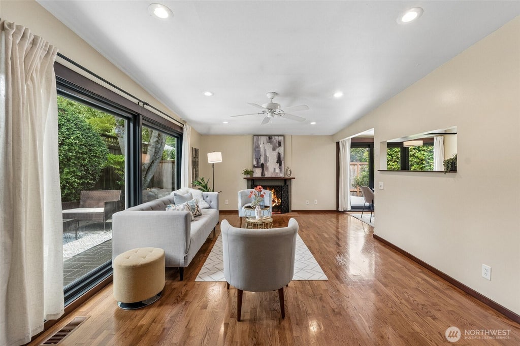 Photo of 3222 NE 85th Street, Seattle, WA 98115 (MLS # 2580440)