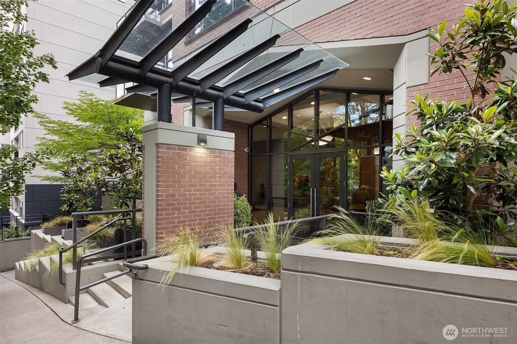 Photo of 1420 Terry Avenue #OU, Seattle, WA 98101 (MLS # 2412220)