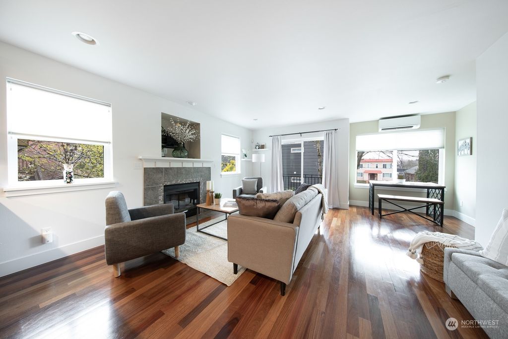 Photo of 1407 33rd Avenue #A, Seattle, WA 98122 (MLS # 2053943)