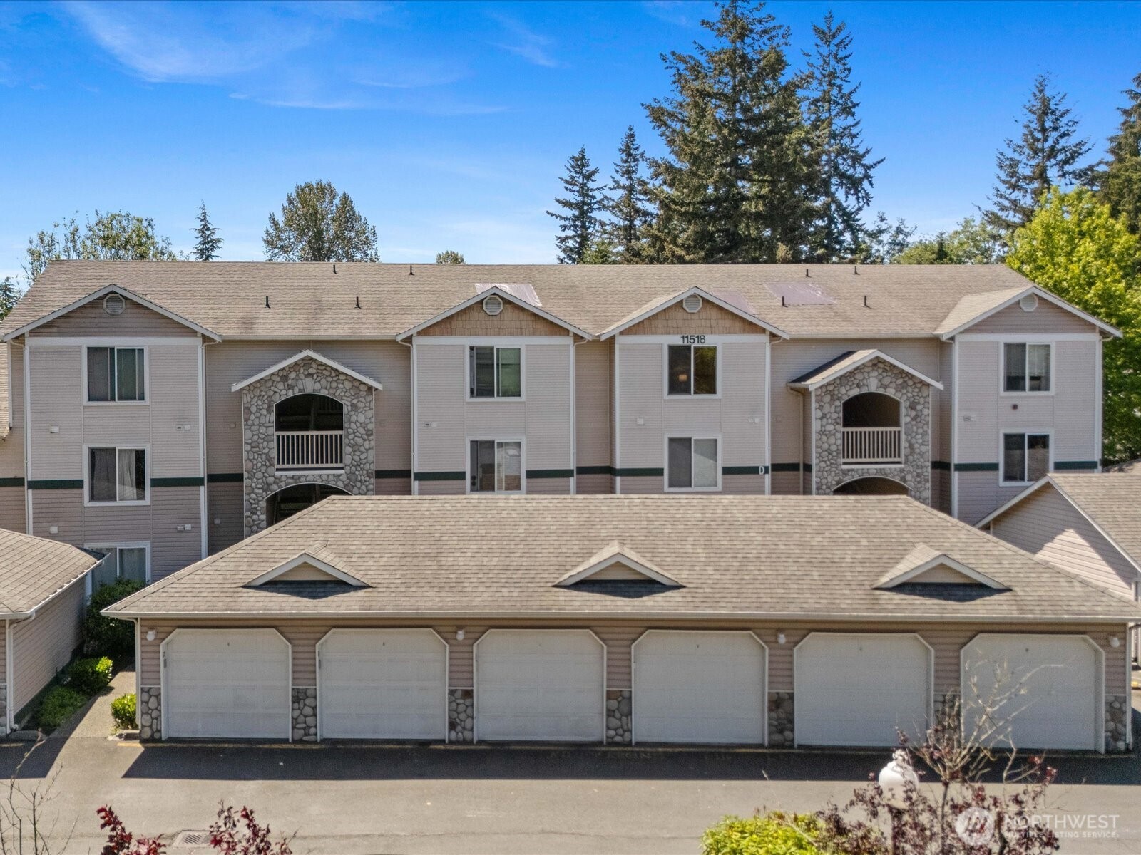 11518 12th Avenue W D304