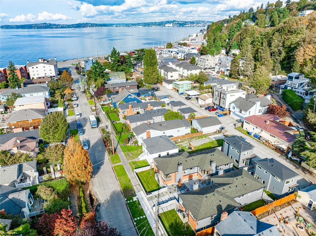 Photo of 2564 56th Avenue SW, Seattle, WA 98116 (MLS # 2167787)