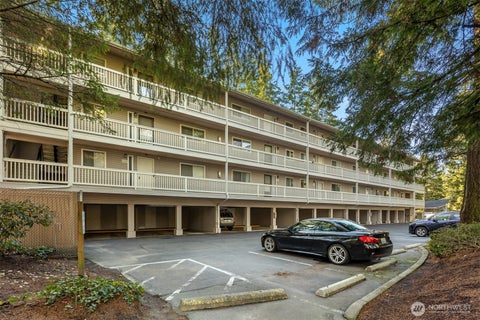Photo of 14527 NE 40th Street #G104, Bellevue, WA 98007 (MLS # 2575032)