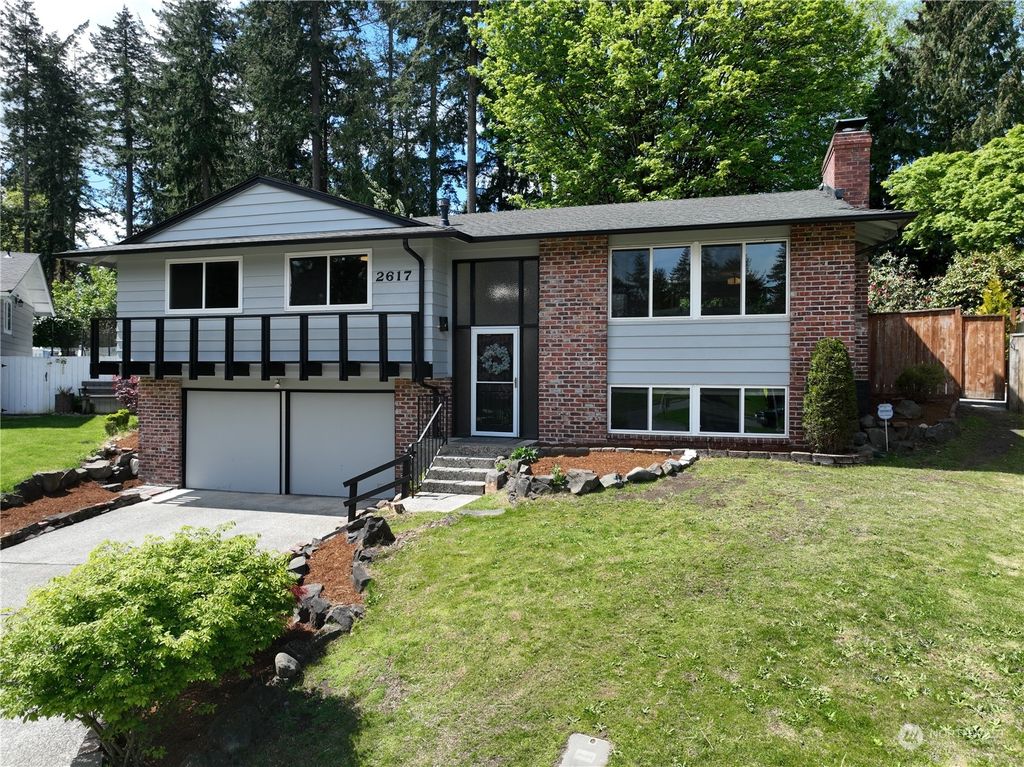 Photo of 2617 S 301st Street, Federal Way, WA 98003 (MLS # 2065779)