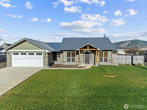 111 1st E South Bend WA 99586