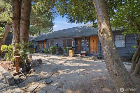 Photo of 2135 4th Street, Bremerton, WA 98312 (MLS # 2568500)