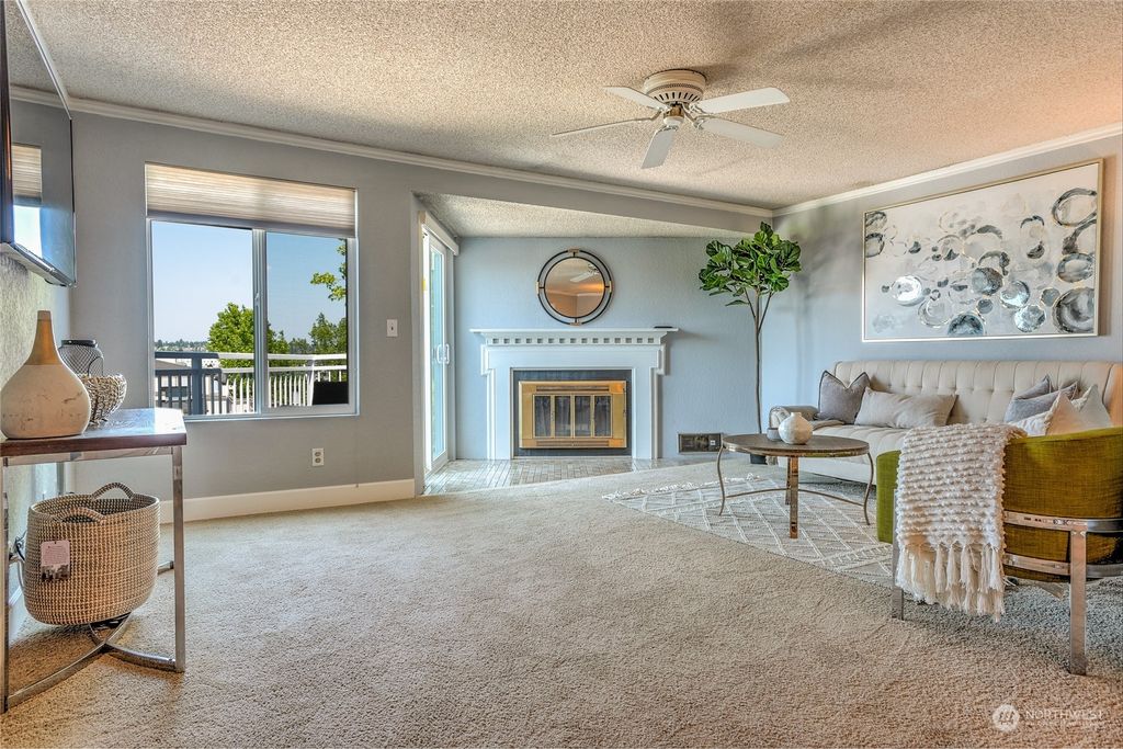 Photo of 1324 W Emerson Street #303, Seattle, WA 98119 (MLS # 2073237)