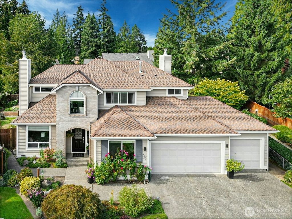 Photo of 5104 NE 18th Court, Renton, WA 98059 (MLS # 2342394)
