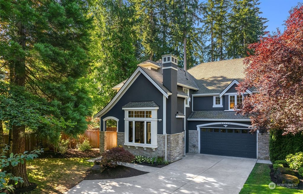 Photo of 25615 SE 30th Street, Sammamish, WA 98075 (MLS # 2266437)