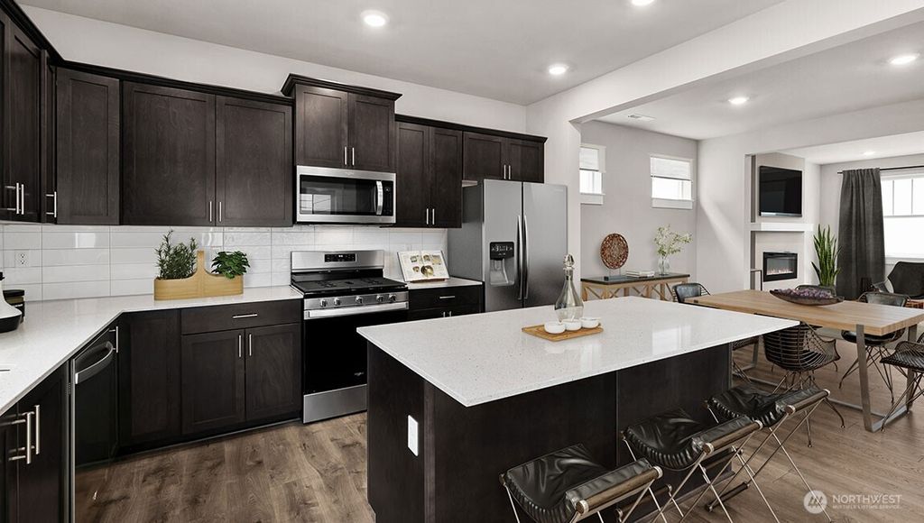 Photo of 13815 10th Place W, Lynnwood, WA 98087 (MLS # 2508936)