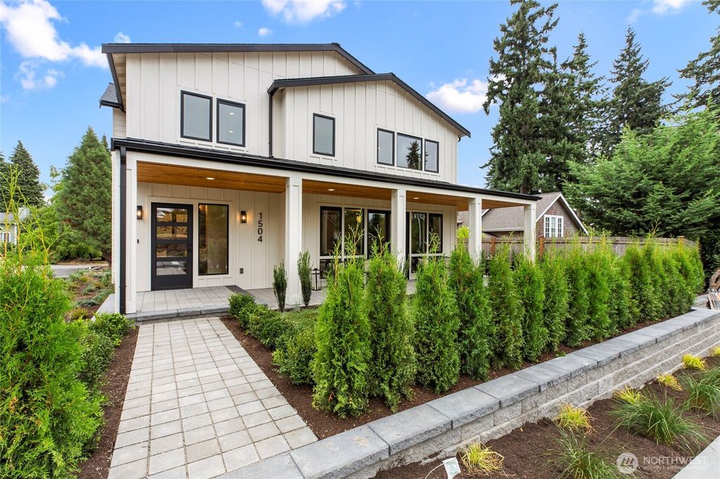 Photo of 1504 3rd Street, Kirkland, WA 98033 (MLS # 2431660)