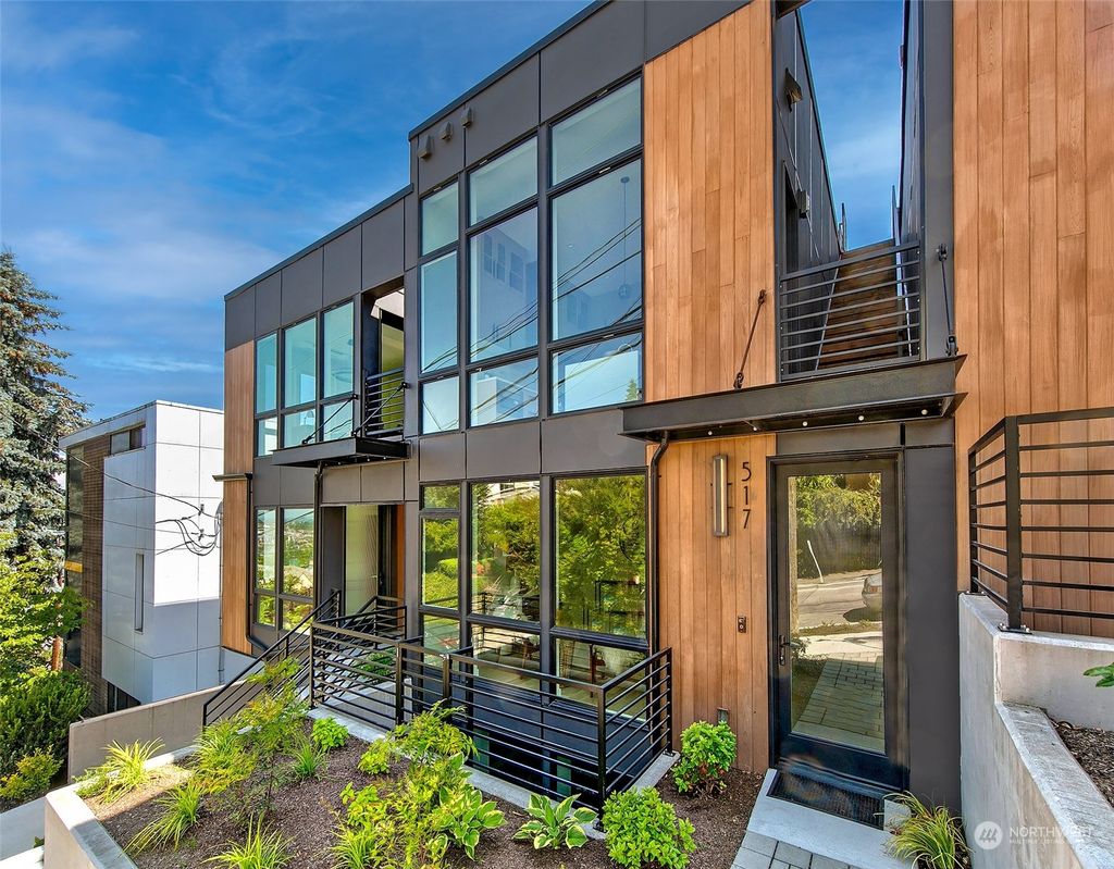 Photo of 517 Galer Street, Seattle, WA 98109 (MLS # 2131686)