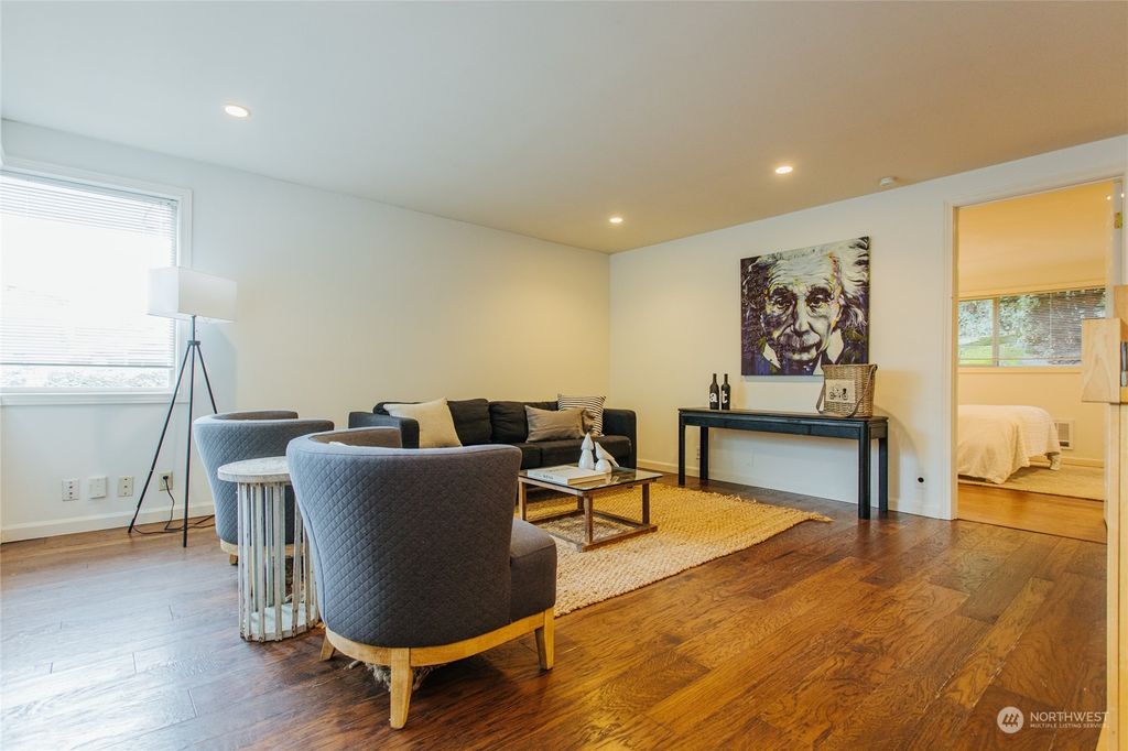 Photo of 3015 Queen Anne Avenue N #1-6, Seattle, WA 98119 (MLS # 2235702)