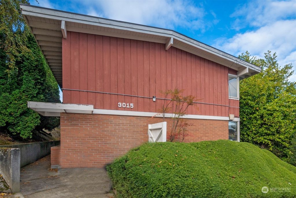 Photo of 3015 Queen Anne Avenue N #1-6, Seattle, WA 98119 (MLS # 2235702)