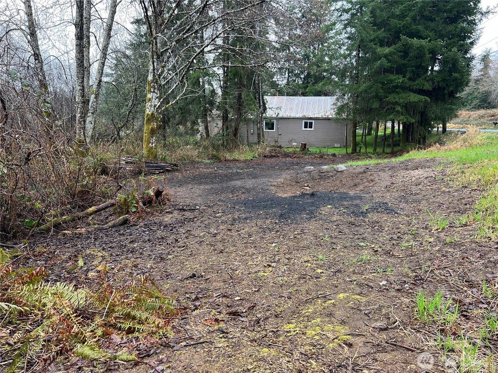 Photo of 0 X Willapa Road, Raymond, WA 98577 (MLS # 2538871)