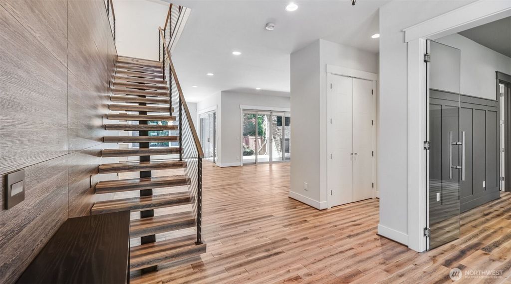 Photo of 14705 171st Avenue SE, Renton, WA 98059 (MLS # 2374782)