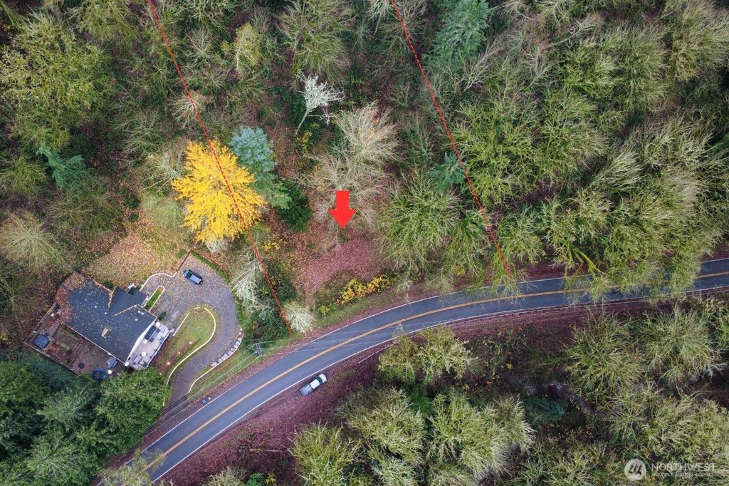 Photo of 13720 Holmes Point Drive, Kirkland, WA 98034 (MLS # 2461538)