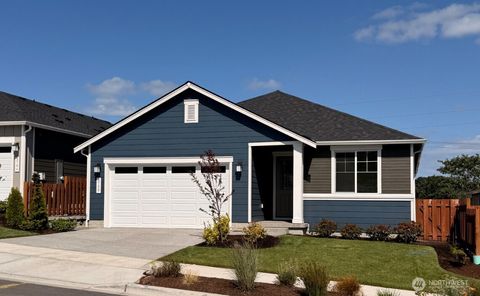 Photo of 2708 Bowthorpe Street SE, Lacey, WA 98513 (MLS # 2548397)