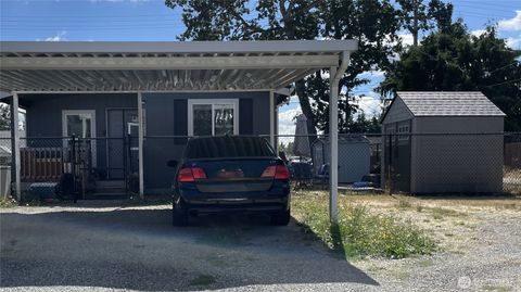 10711 W 9th Avenue Ct S Tacoma WA 98444
