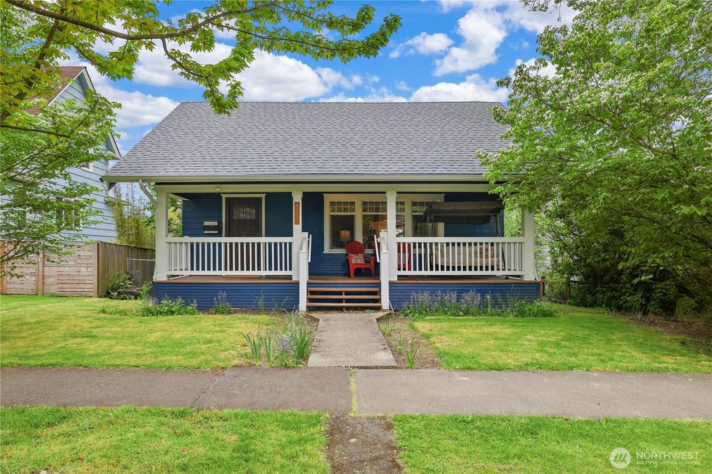 Photo of 4330 Tacoma Avenue S, Tacoma, WA 98418 (MLS # 2516398)
