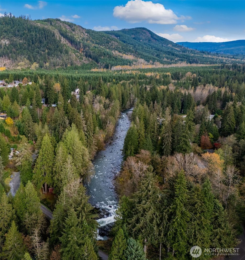 Photo of 13413 226th Avenue NE, Granite Falls, WA 98252 (MLS # 2469186)