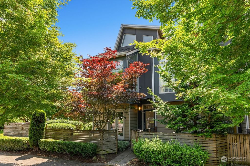 Photo of 723 N 42nd Street, Seattle, WA 98103 (MLS # 2075198)