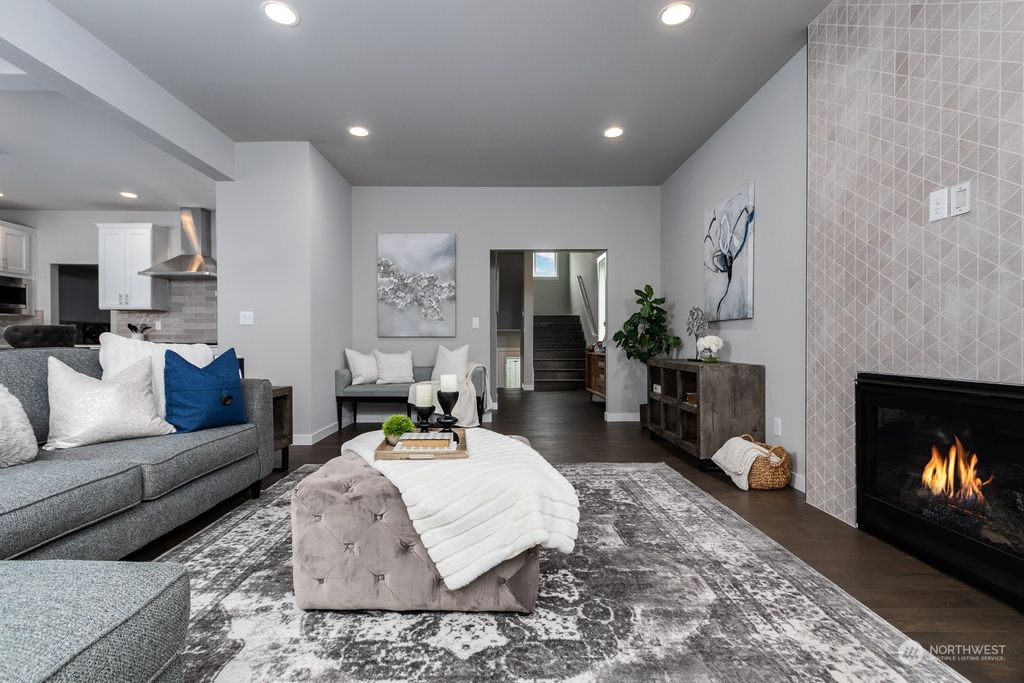 Photo of 2113 NW Lynx Loop, Issaquah, WA 98027 (MLS # 2021199)