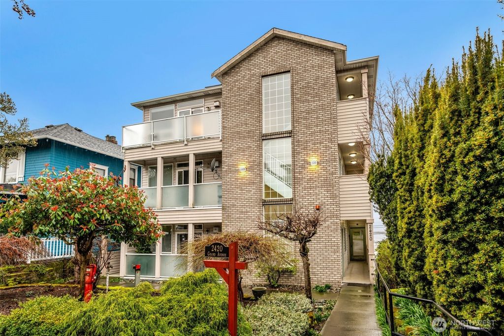 Photo of 2420 Grand Avenue #301, Everett, WA 98201 (MLS # 2488173)
