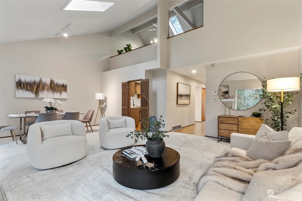 Photo of 2928 Kennewick Place NE, Renton, WA 98056 (MLS # 2318863)