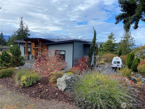 Photo of 460 S Palmer Drive, Port Townsend, WA 98368 (MLS # 2448884) Photo of 460 S Palmer Drive, Port Townsend, WA 98368 (MLS # 2448884)