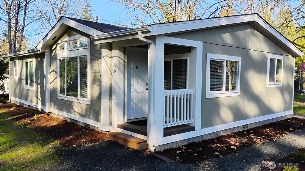 Photo of 150 E Kingston Way, Shelton, WA 98584 (MLS # 2490992)