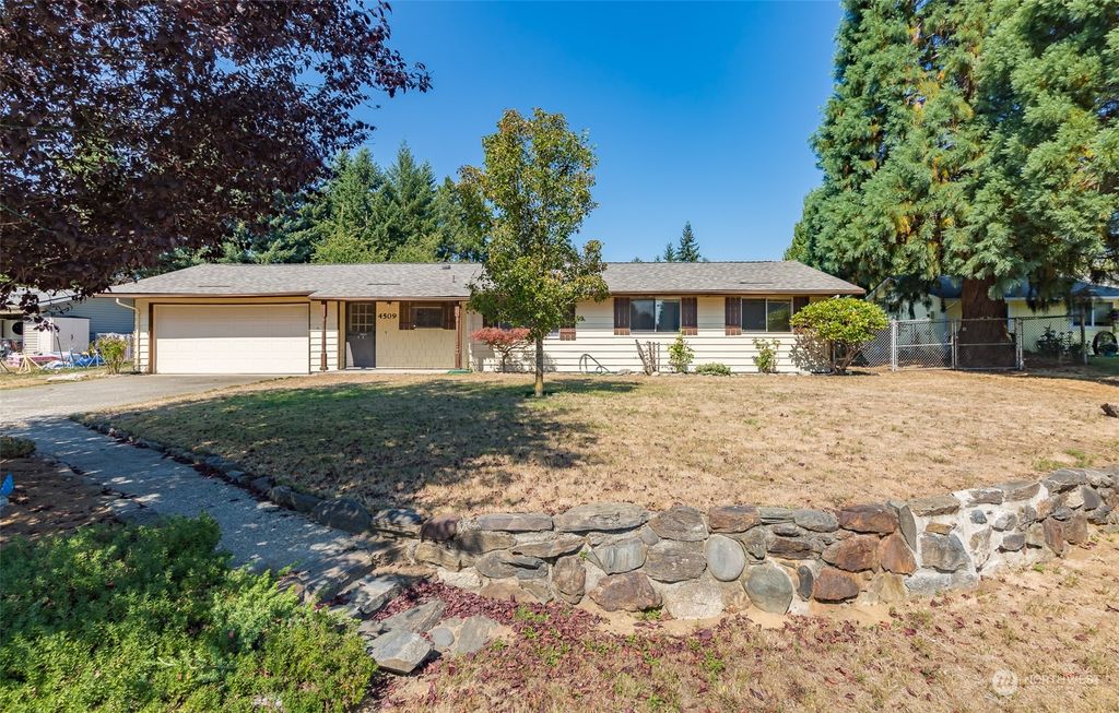 Photo of 4509 123rd Place NE, Marysville, WA 98271 (MLS # 2158493)