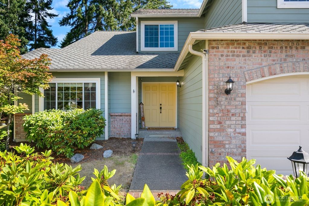 Photo of 808 SW 328th Court, Federal Way, WA 98023 (MLS # 2427009)