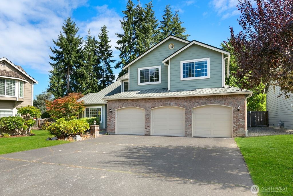 Photo of 808 SW 328th Court, Federal Way, WA 98023 (MLS # 2427009)