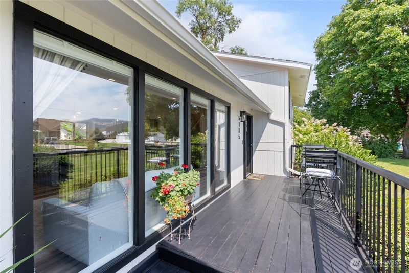 5105 N Keller Road